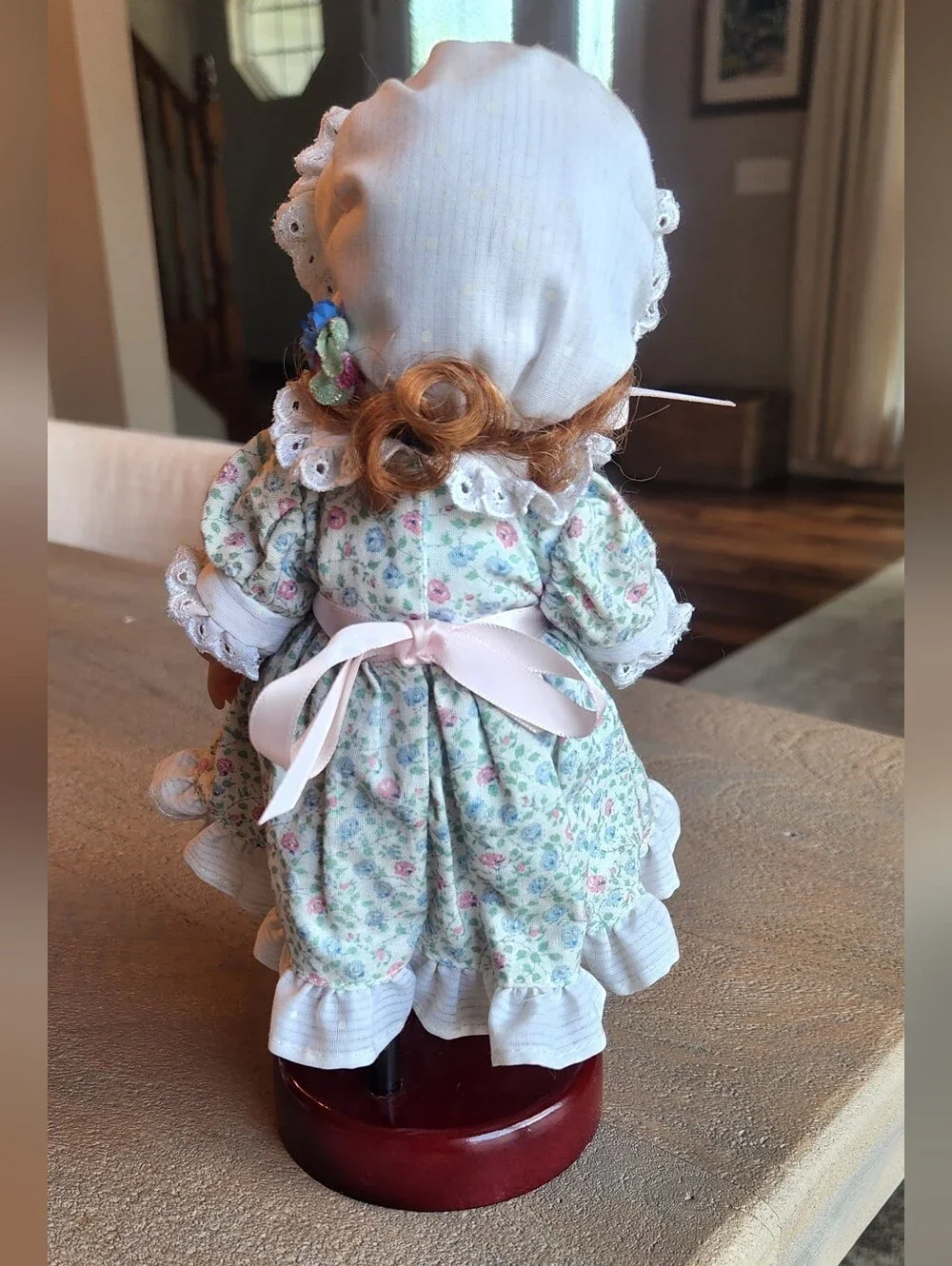 Lee Middleton Doll 9” Miniature Little Bo Peep With Stand No Cane